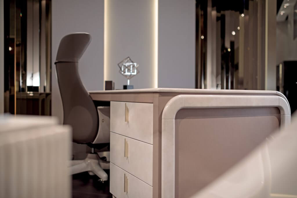Turri Spa Письменный стол Eclipse от Turri Spa — в интерьере