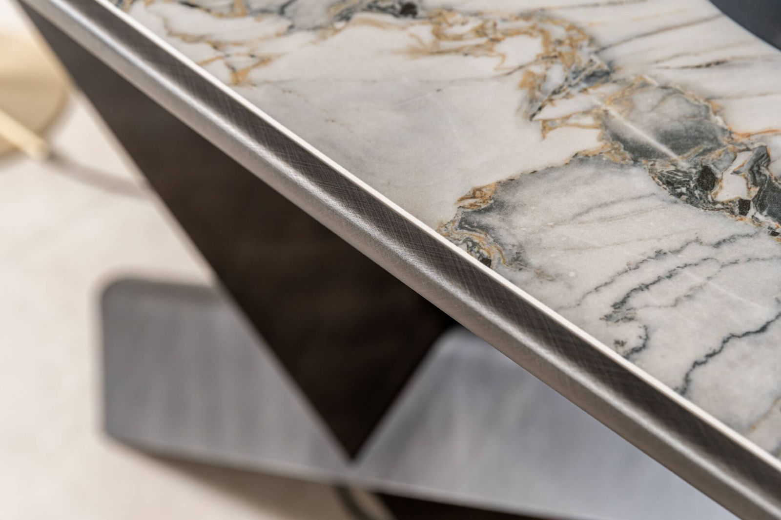 Cattelan Italia Консоль Terminal Keramik KM11 Makalu от Cattelan Italia — в интерьере