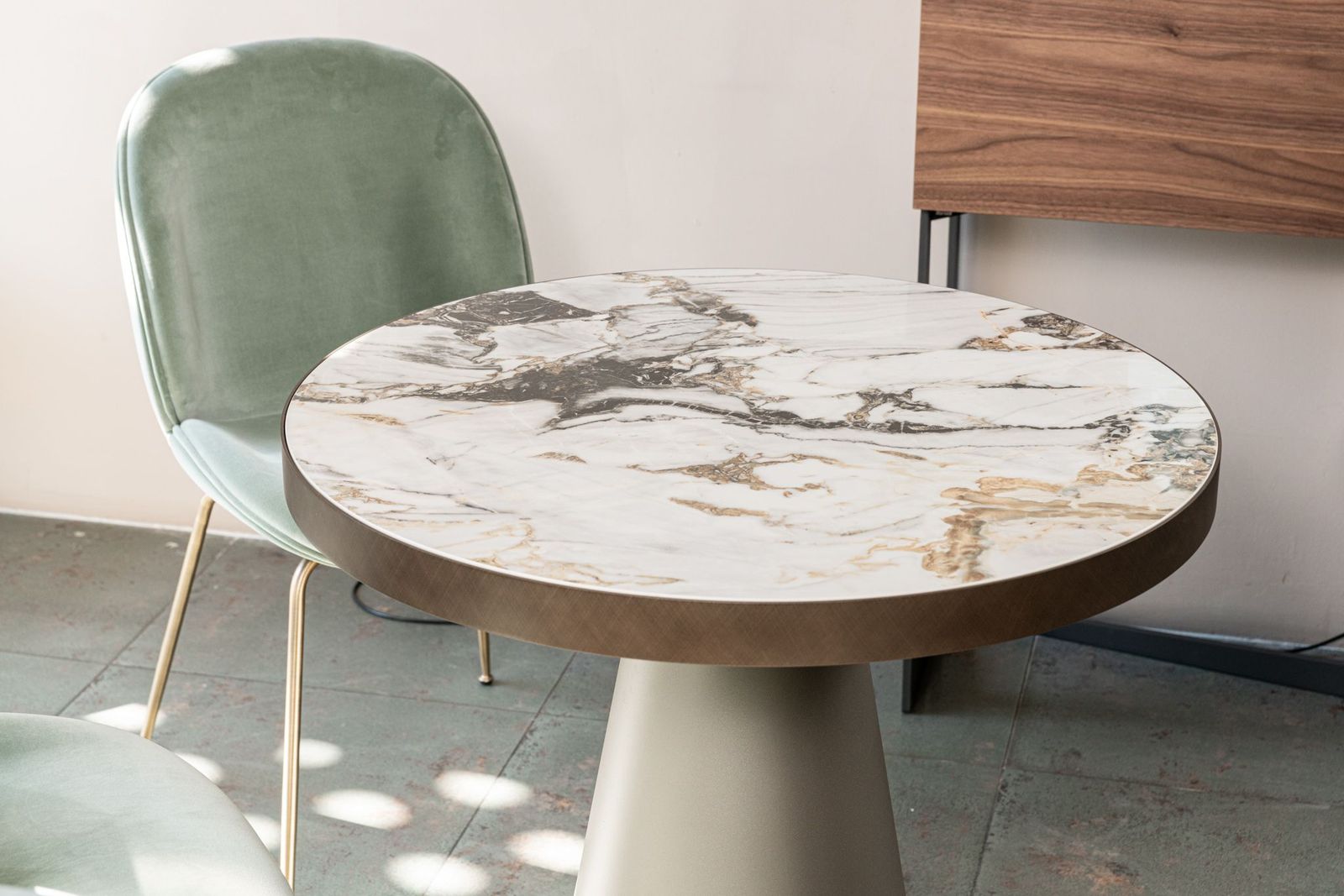 Cattelan Italia Стол SATURNO KERAMIK от Cattelan Italia — в интерьере