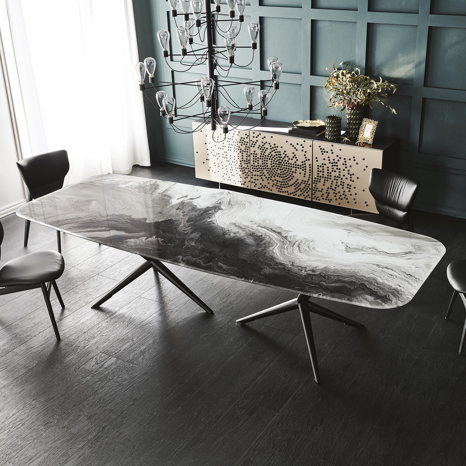 Cattelan Italia Стол Atlantis от Cattelan Italia — в интерьере