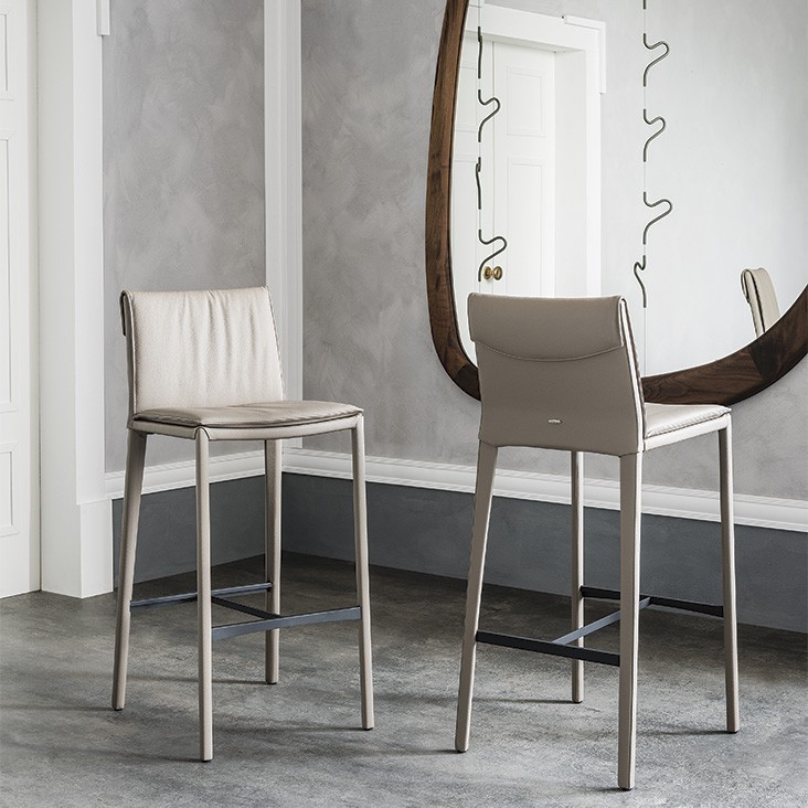 Cattelan Italia Барный стул Isabel B Pelle 940 Navy от Cattelan Italia — в интерьере
