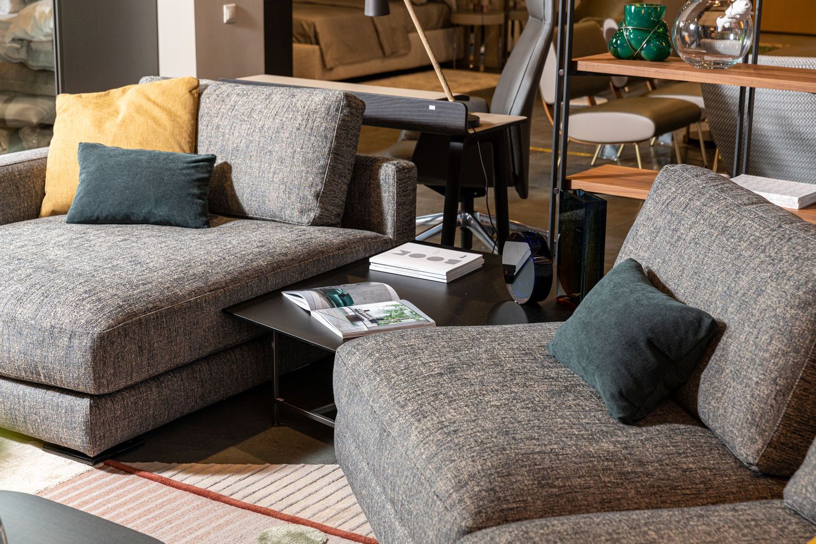 Flou Диван My Place со столиком от Flou — в интерьере