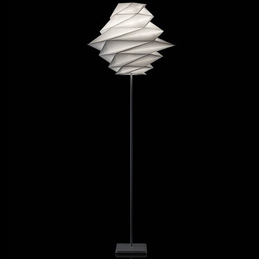 Artemide Торшер Fukurou от Artemide — в интерьере
