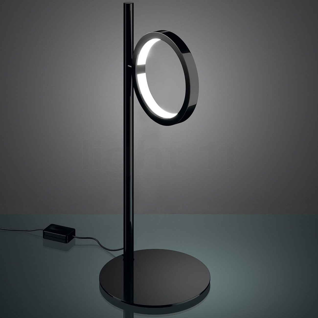 Artemide Настольная лампа Ipparco от Artemide — в интерьере