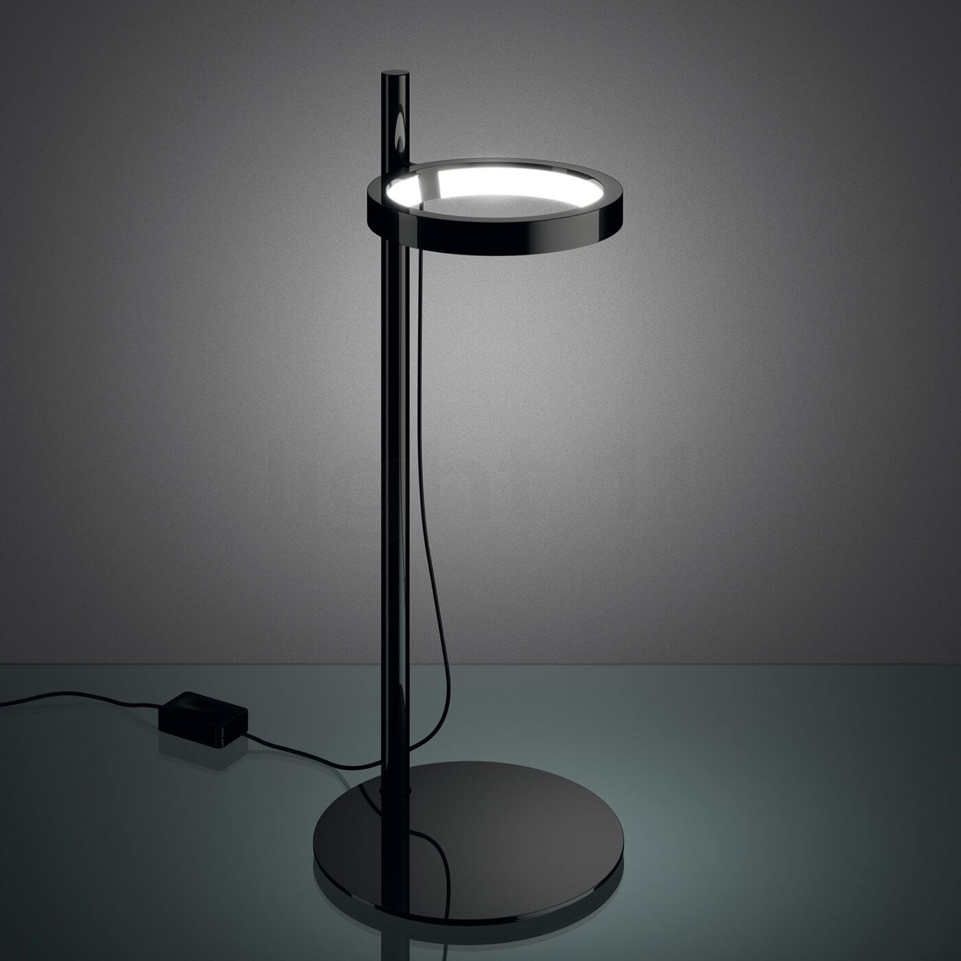 Artemide Настольная лампа Ipparco от Artemide — в интерьере