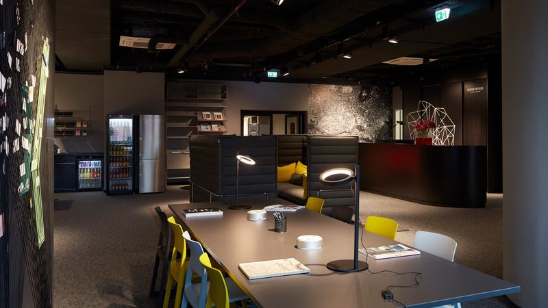 Artemide Настольная лампа Ipparco от Artemide — в интерьере