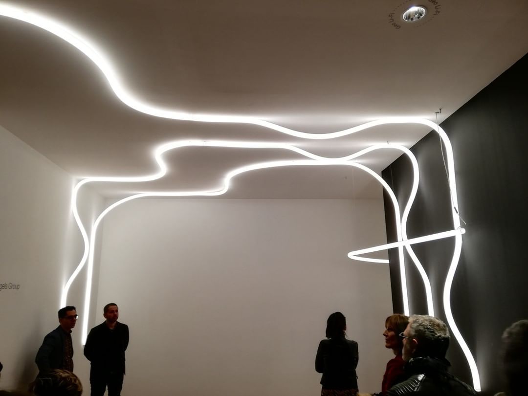 Artemide Универсальный светильник La Linea от Artemide
