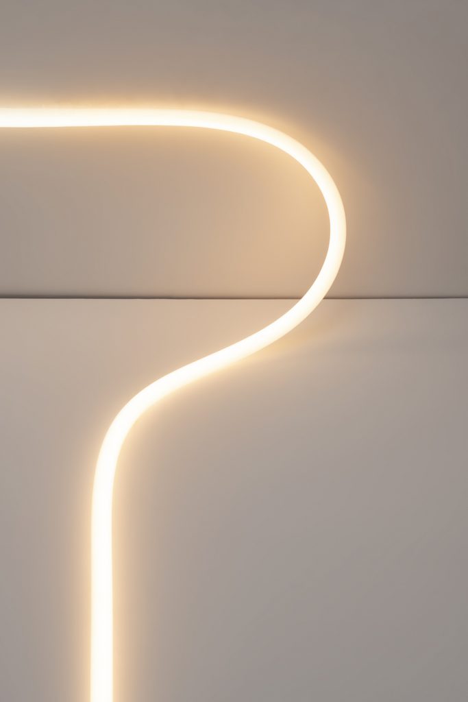 Artemide Универсальный светильник La Linea от Artemide — в интерьере