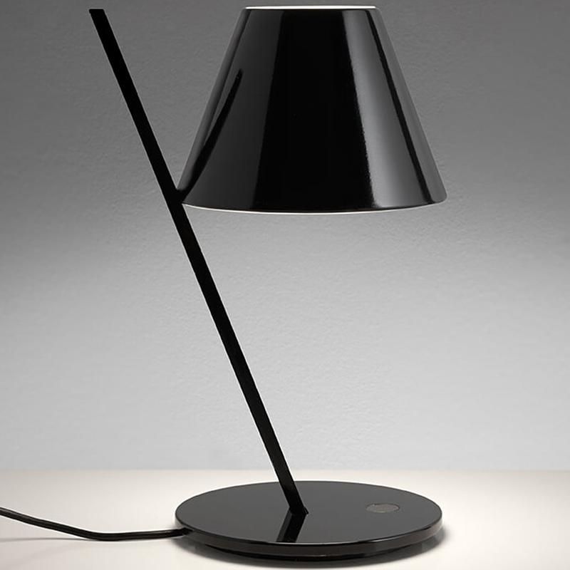Artemide Настольная лампа La Petite от Artemide — в интерьере
