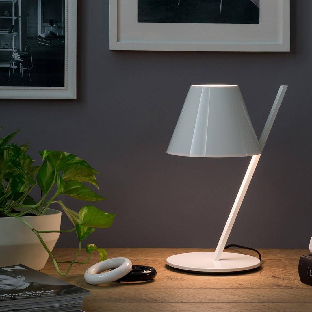 Artemide Настольная лампа La Petite от Artemide — в интерьере