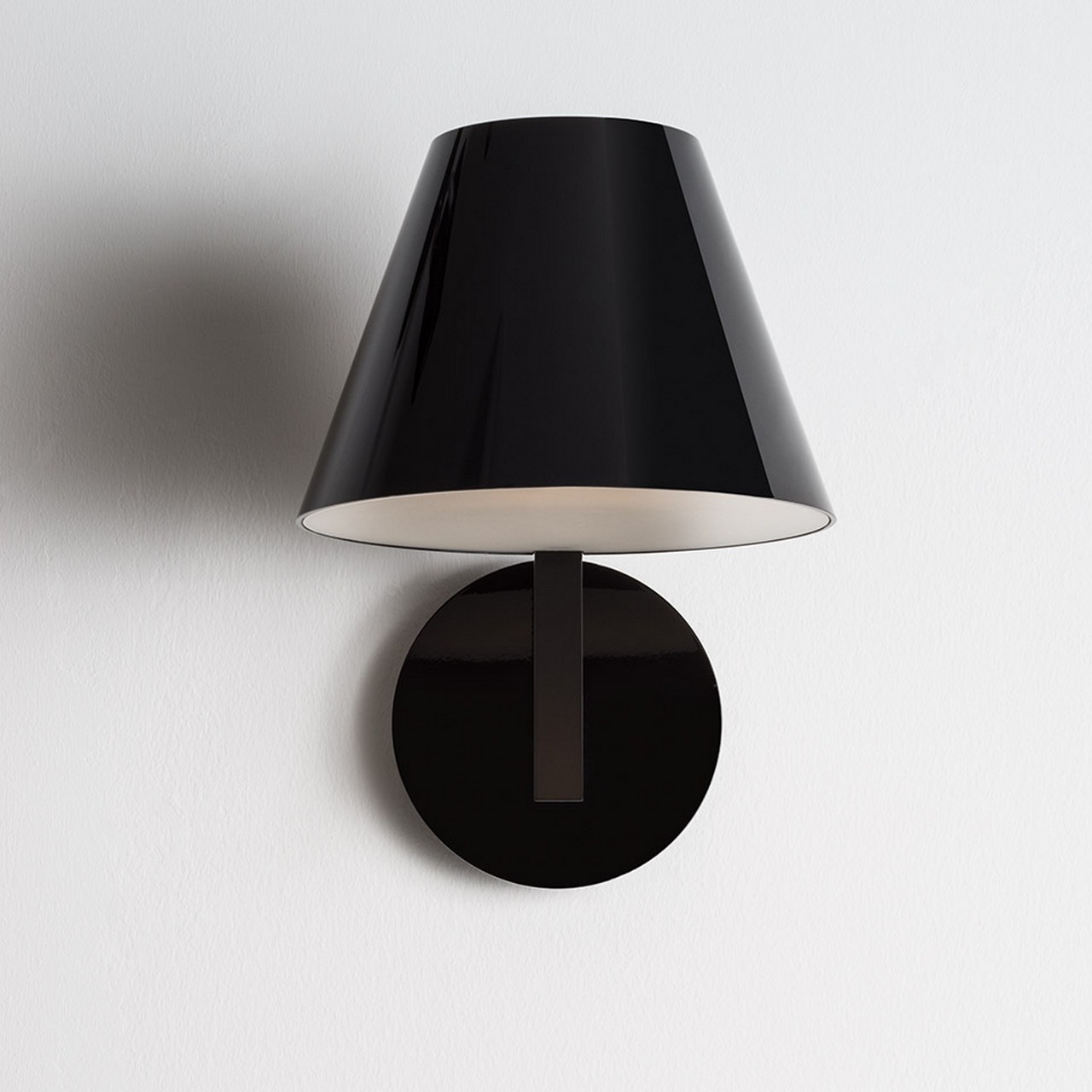 Artemide Бра La Petite от Artemide — в интерьере