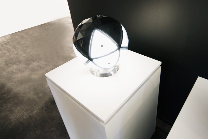 Artemide Настольная лампа Huara от Artemide — в интерьере