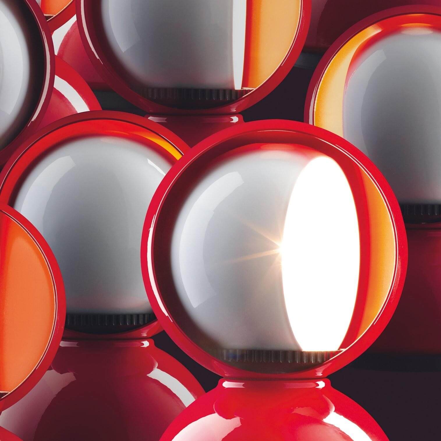 Artemide Настольная лампа Eclisse Yellow от Artemide — в интерьере