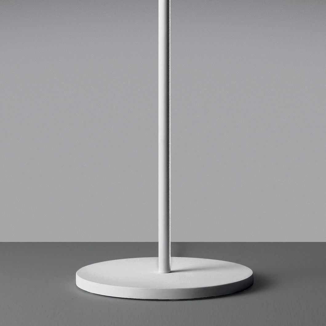 Artemide Торшер Cabildo от Artemide — в интерьере