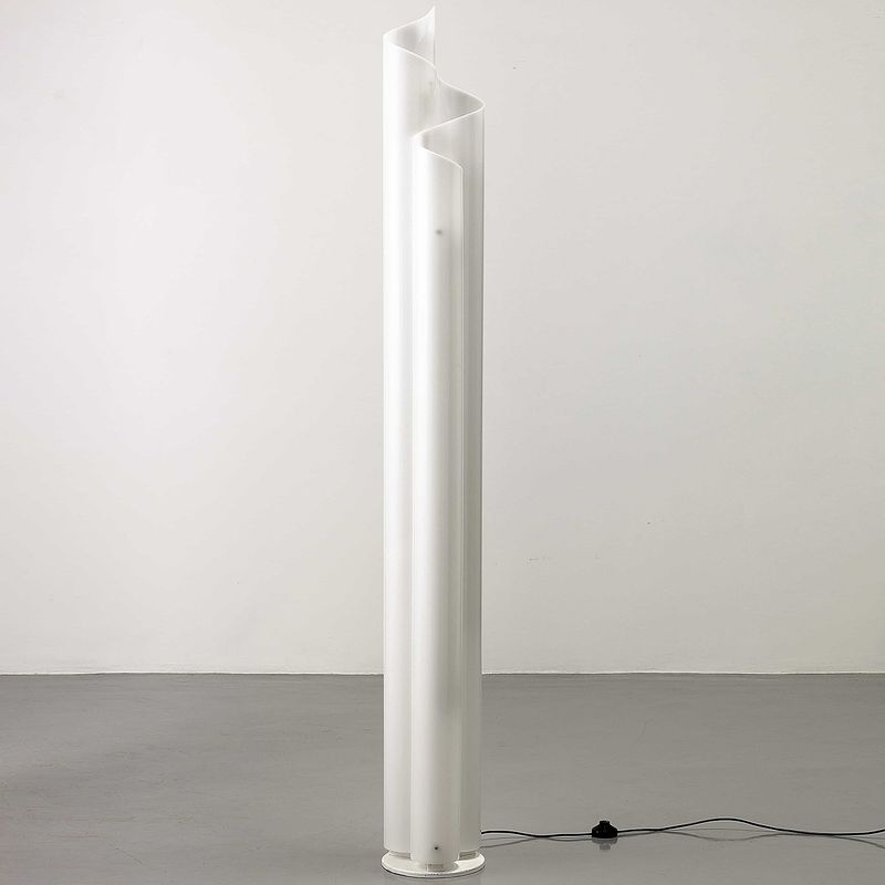 Artemide Торшер Chimera от Artemide — в интерьере