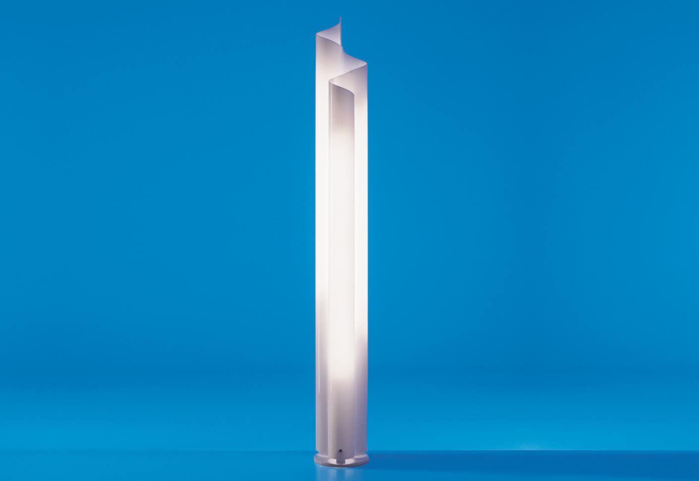 Artemide Торшер Chimera от Artemide — в интерьере