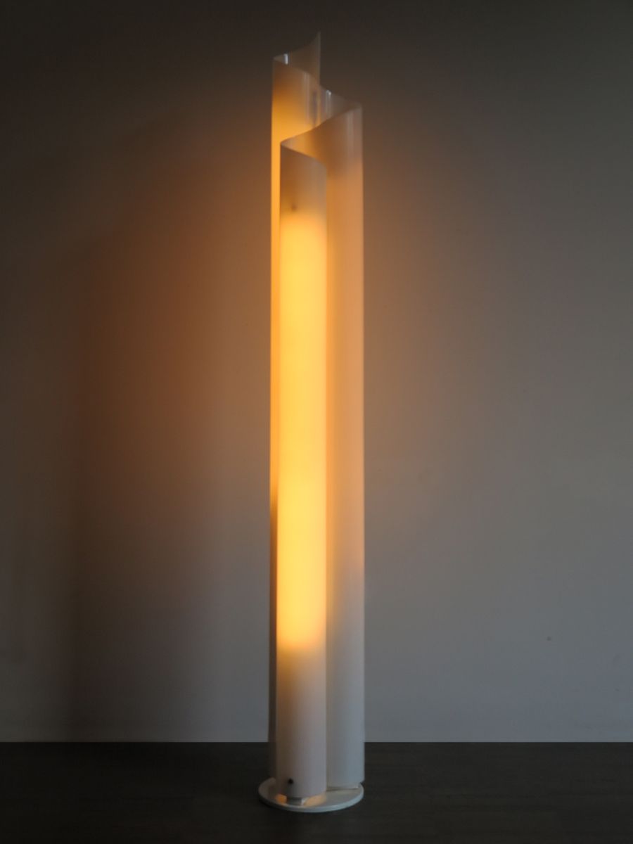 Artemide Торшер Chimera от Artemide — в интерьере