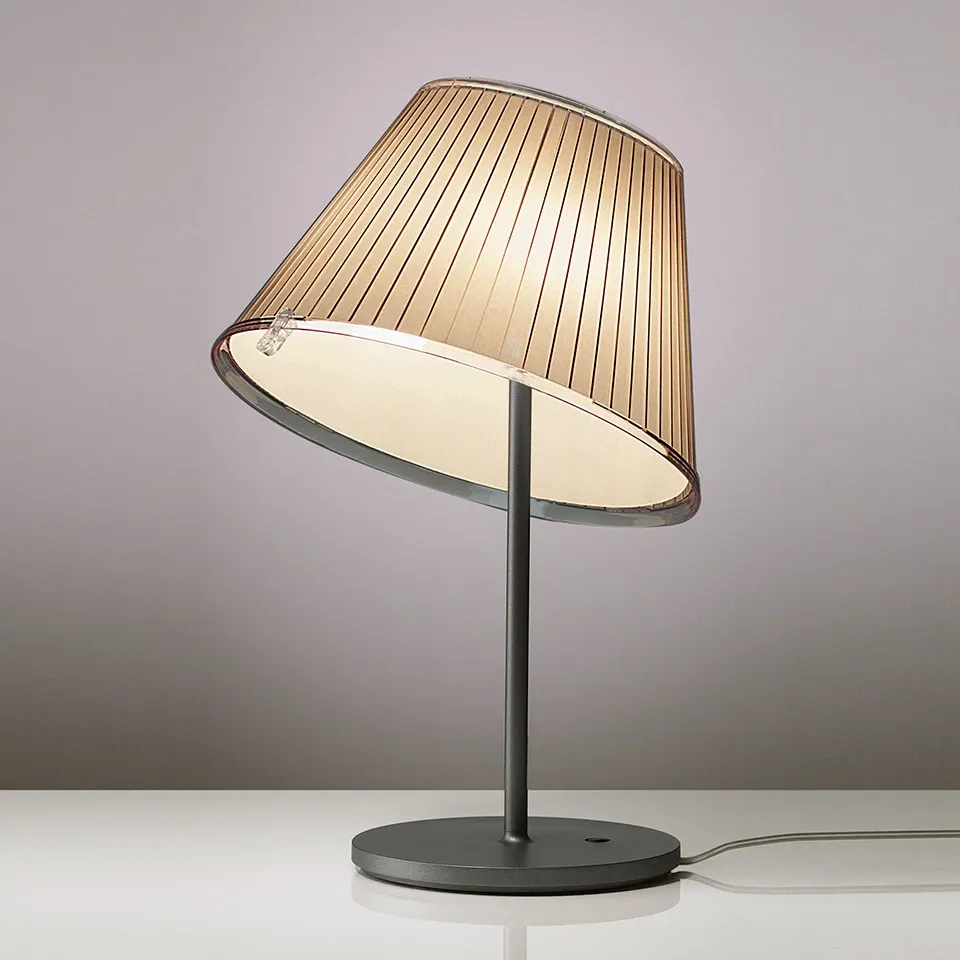 Artemide Настольная лампа Choose от Artemide — в интерьере