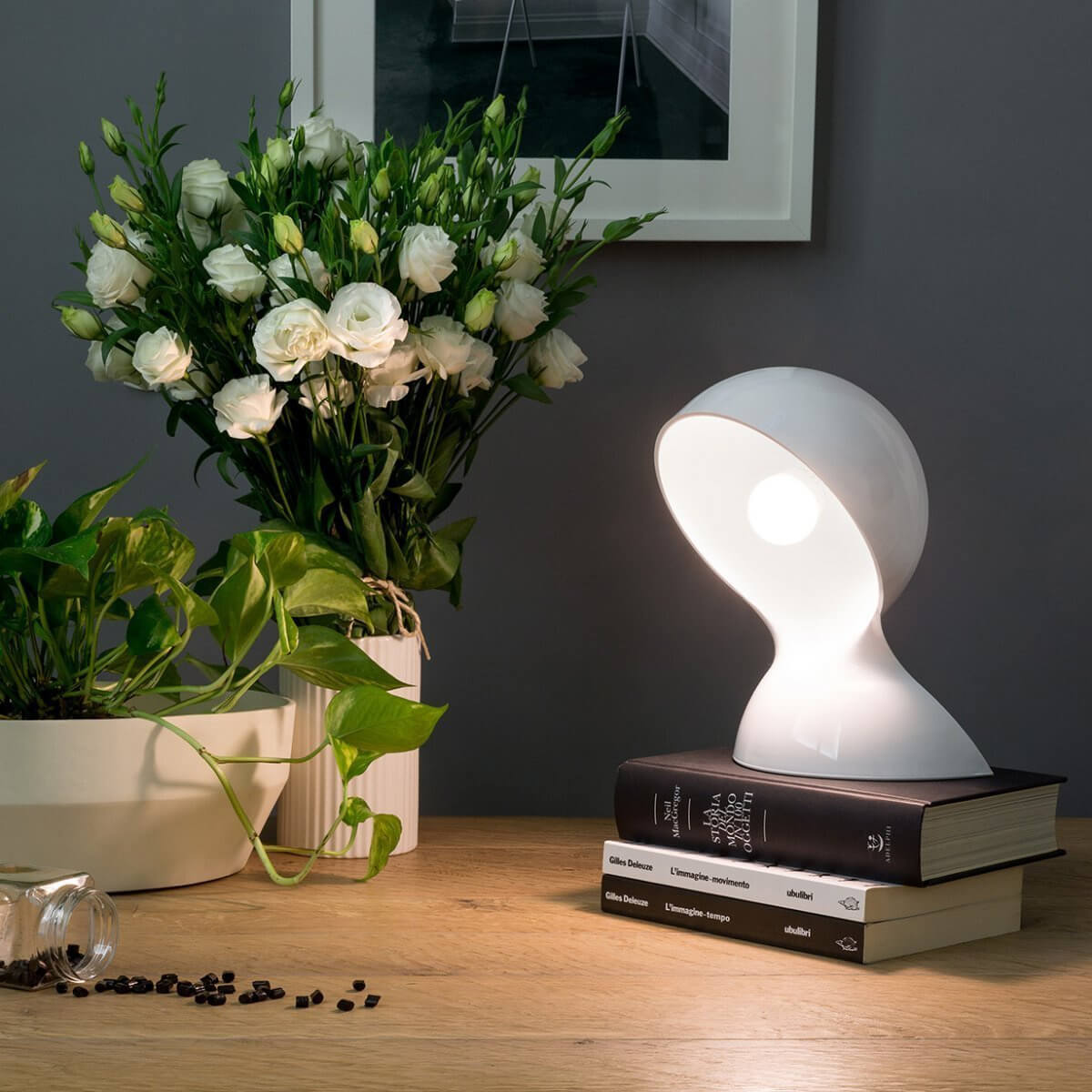 Artemide Настольная лампа Dalu от Artemide — в интерьере