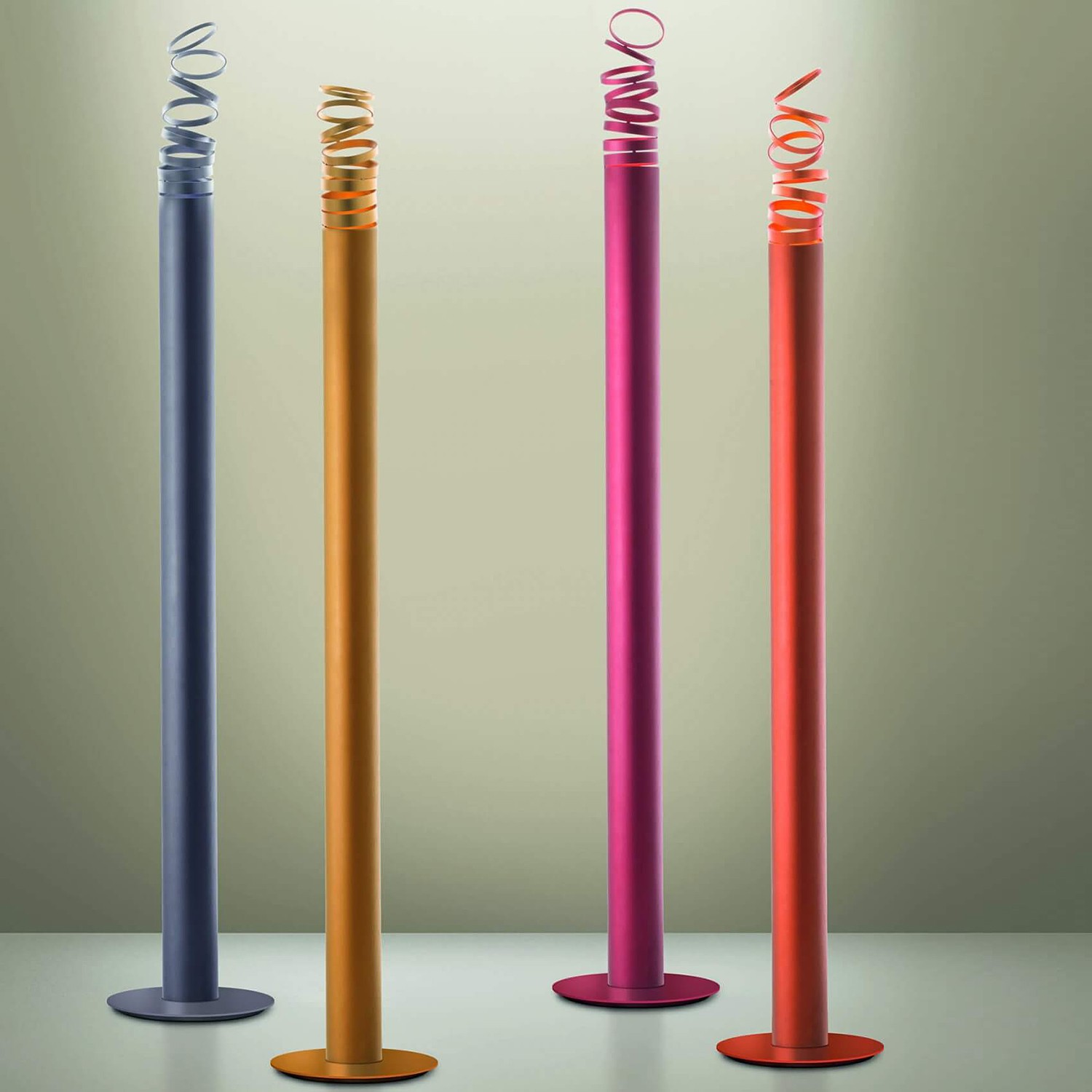 Artemide Торшер Decompose от Artemide — в интерьере