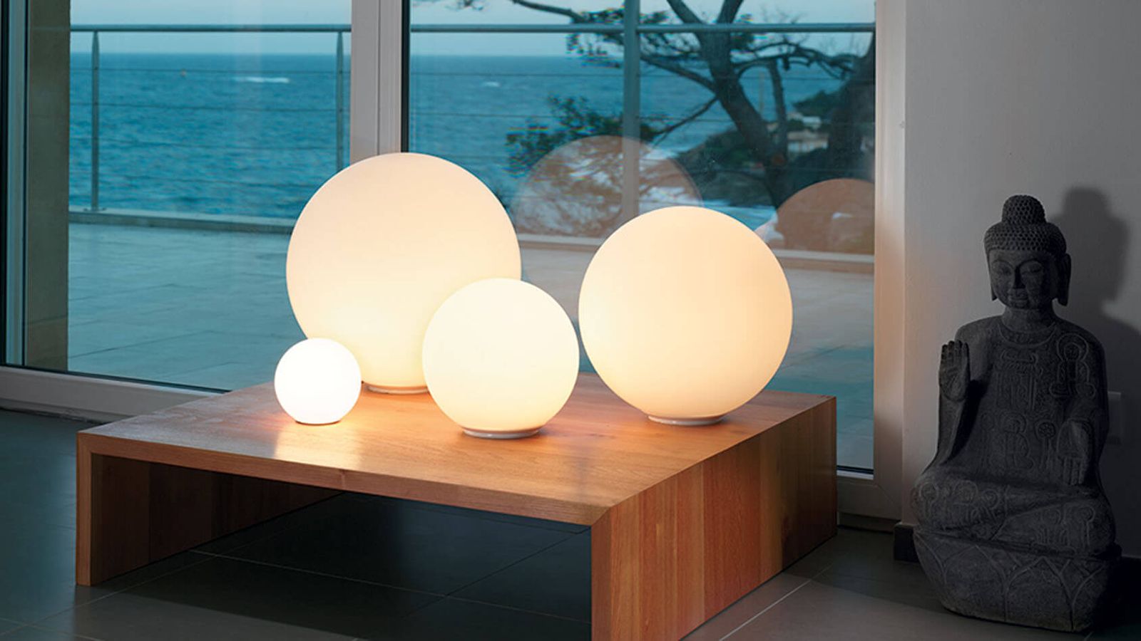 Artemide Настольная лампа Dioscuri от Artemide — в интерьере