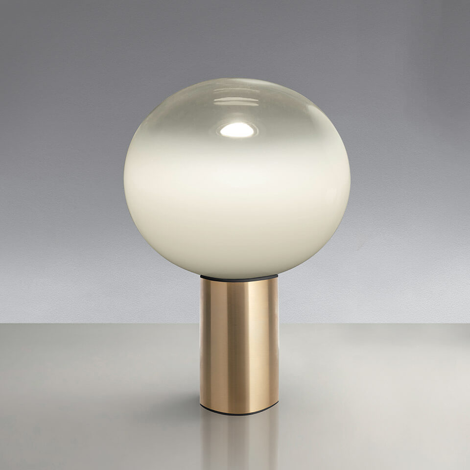 Artemide Настольная лампа Laguna от Artemide — в интерьере