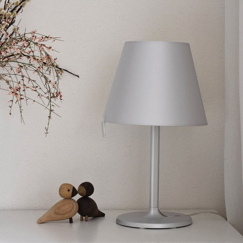 Artemide Настольная лампа Melampo от Artemide — в интерьере
