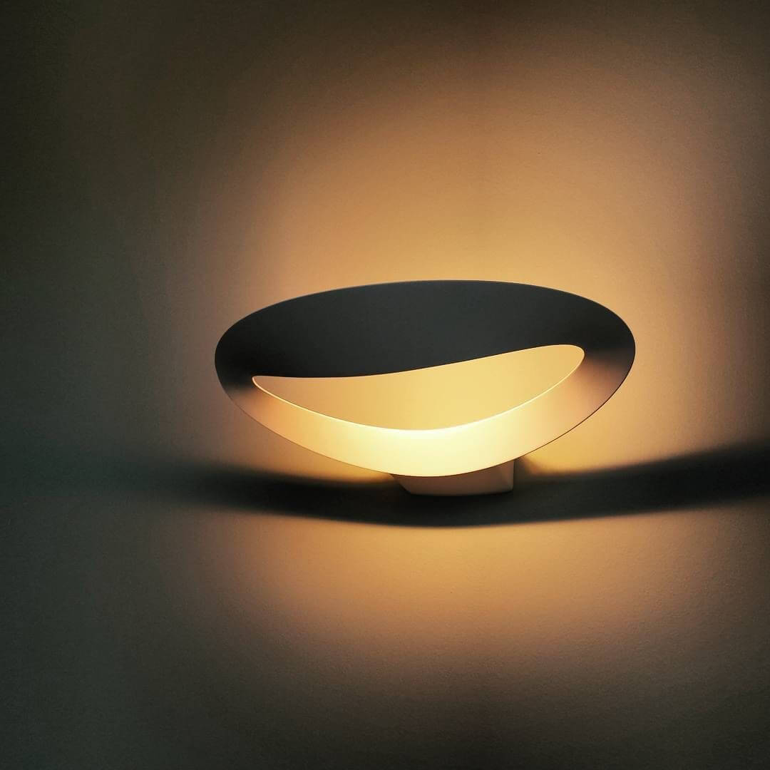 Artemide Бра Mesmeri от Artemide — в интерьере