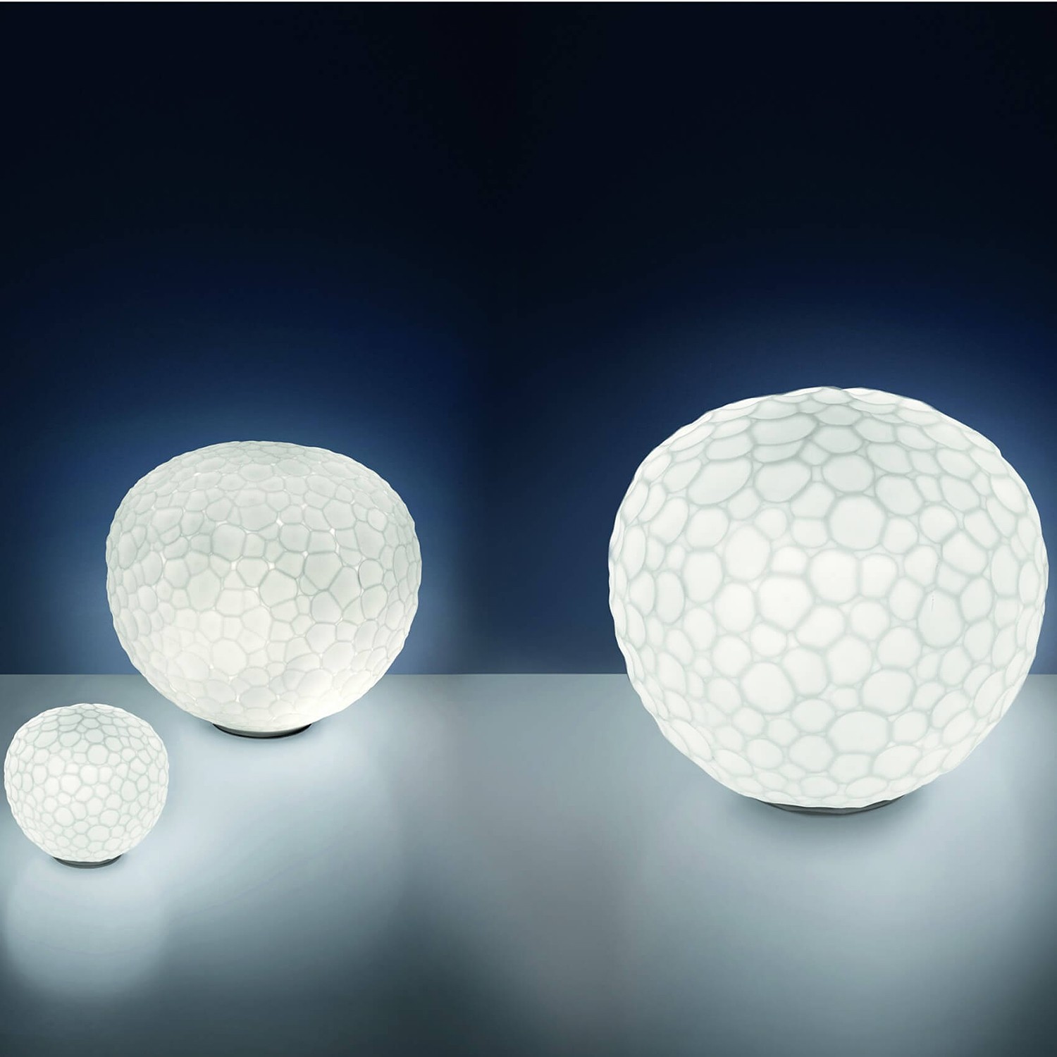 Artemide Настольная лампа Meteorite от Artemide — в интерьере