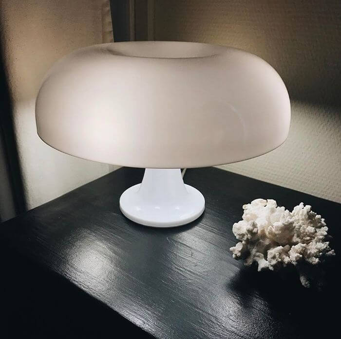 Artemide Настольная лампа Nessino от Artemide — в интерьере