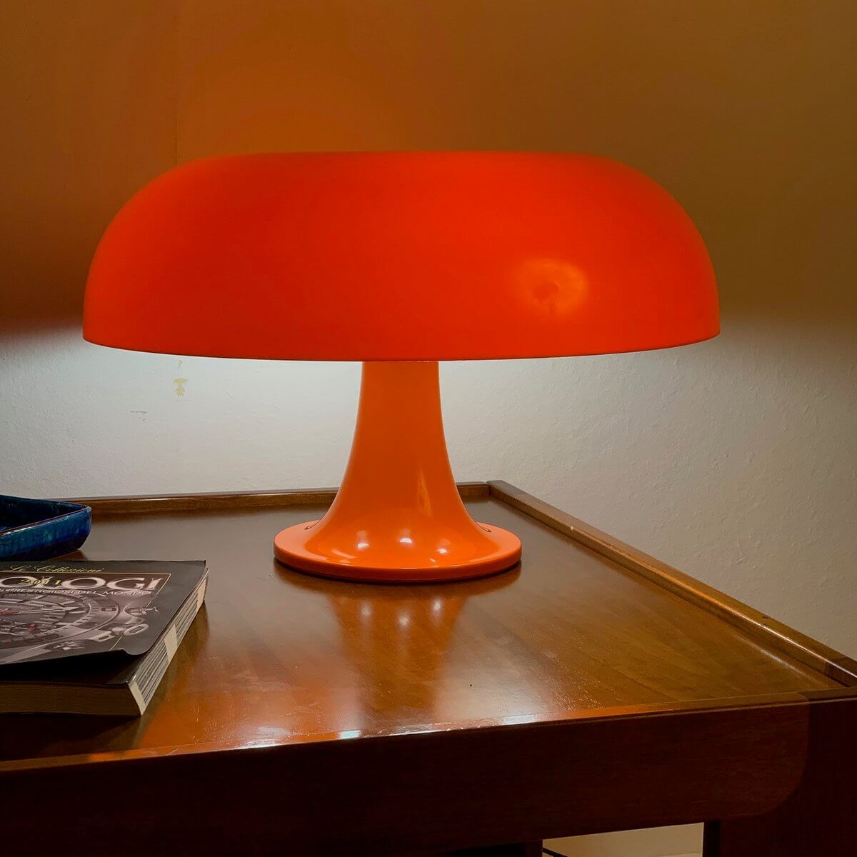 Artemide Настольная лампа Nesso от Artemide — в интерьере