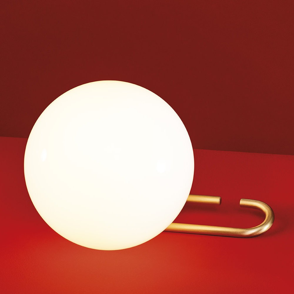 Artemide Торшер nh от Artemide — в интерьере