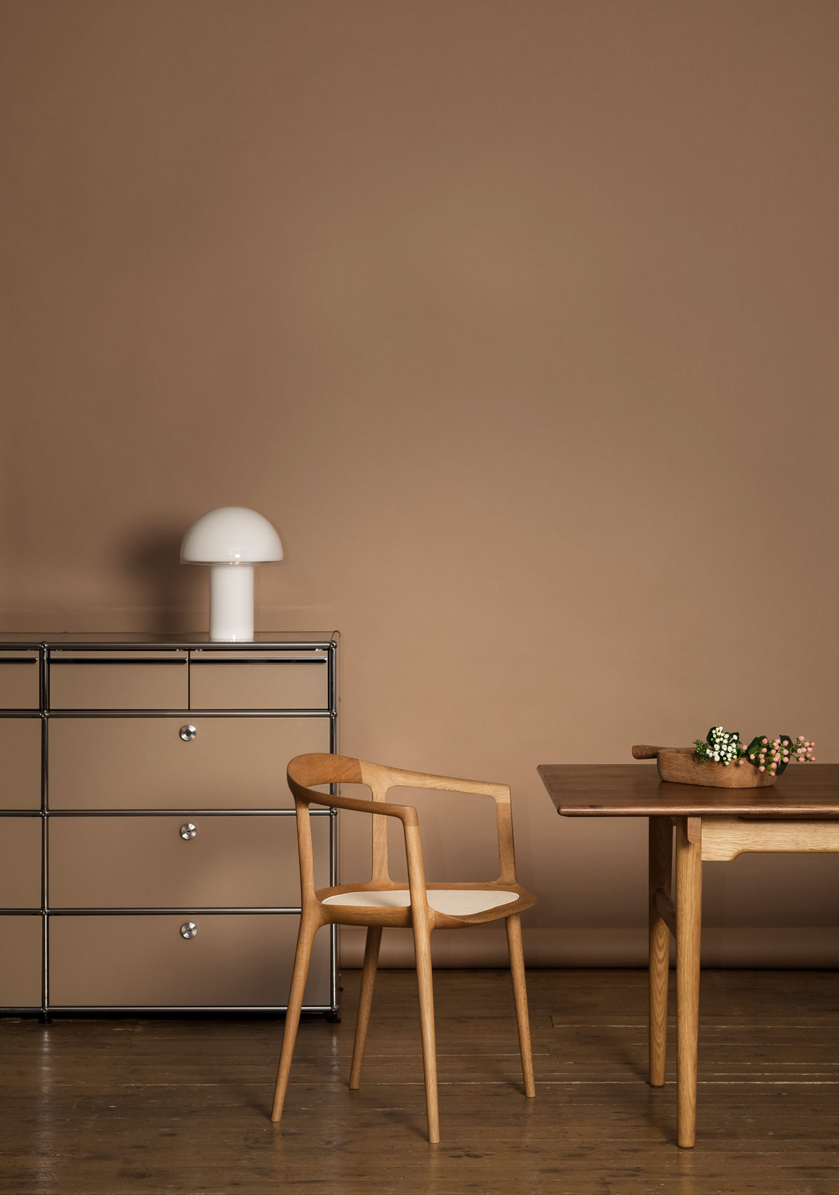 Artemide Настольная лампа Onfale от Artemide — в интерьере