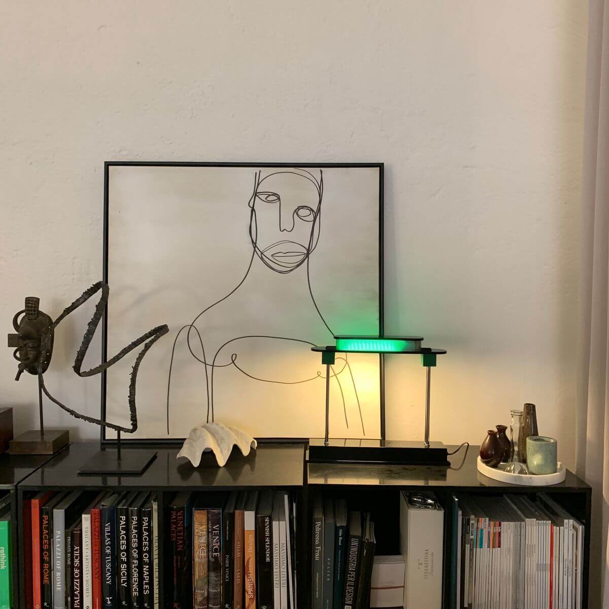 Artemide Настольная лампа Pausania от Artemide — в интерьере