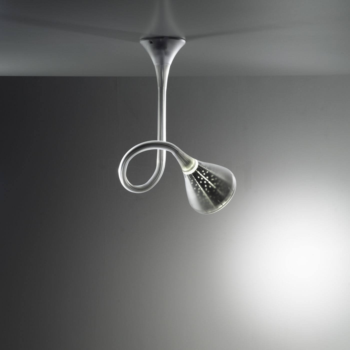 Artemide Универсальный светильник Pipe от Artemide — в интерьере