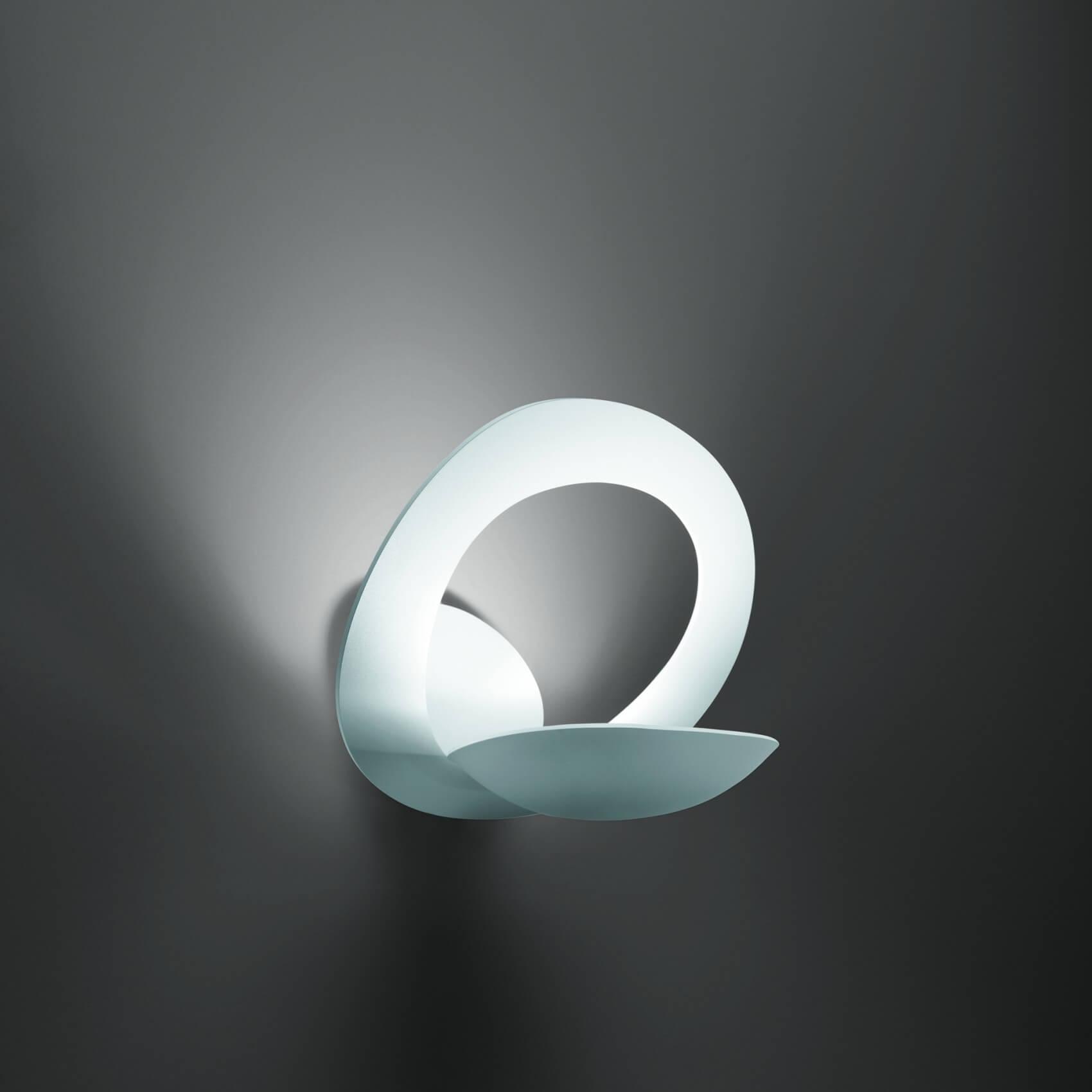 Artemide Бра Pirce от Artemide — в интерьере