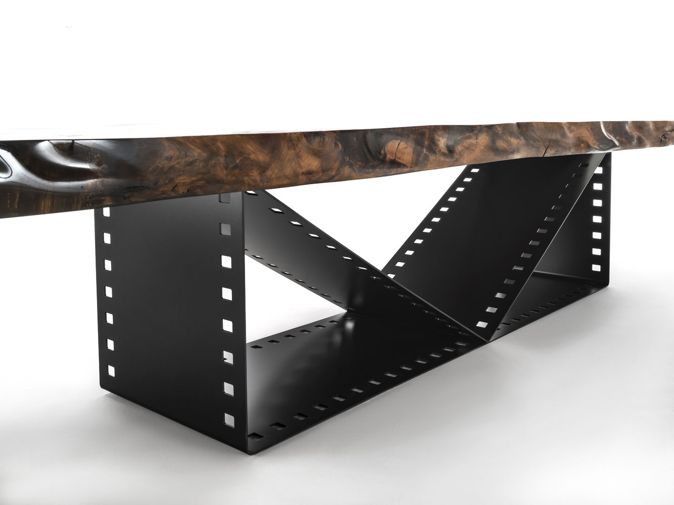 Riva 1920 Стол Kauri Ciak от Riva 1920 — в интерьере