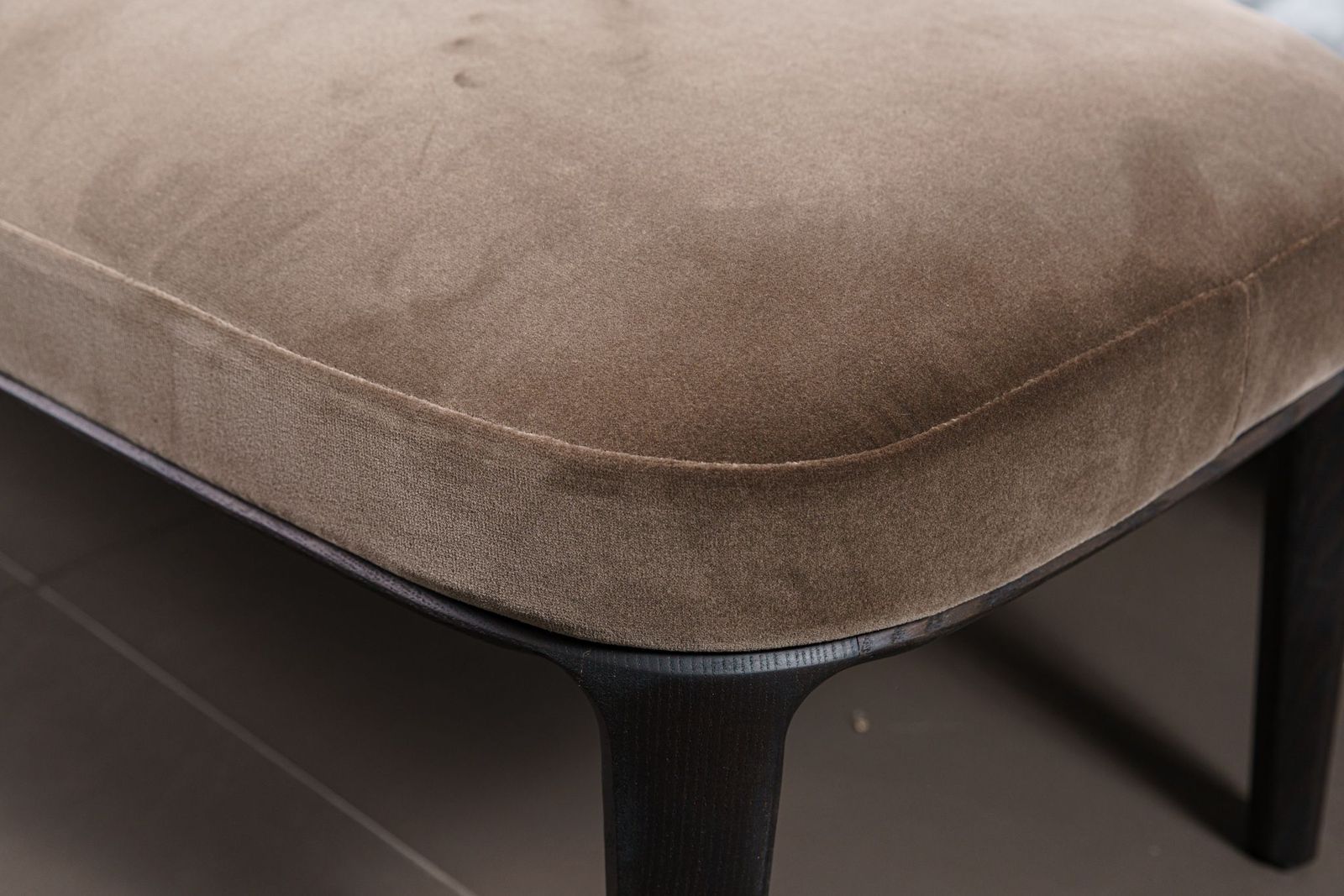 Poliform Банкетка Jane от Poliform — в интерьере