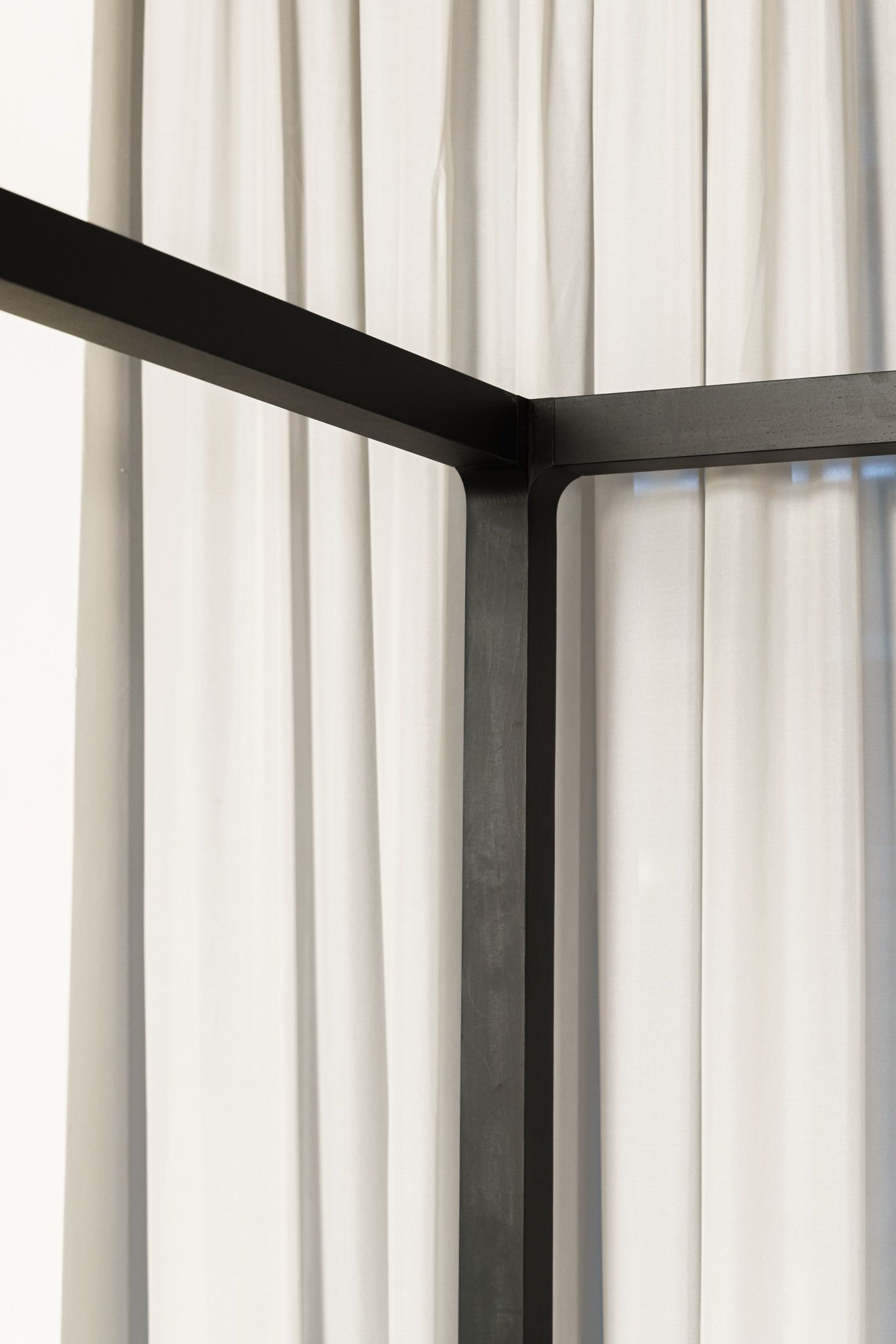 Porada Кровать Ziggy Bed Baldacchino от Porada — в интерьере