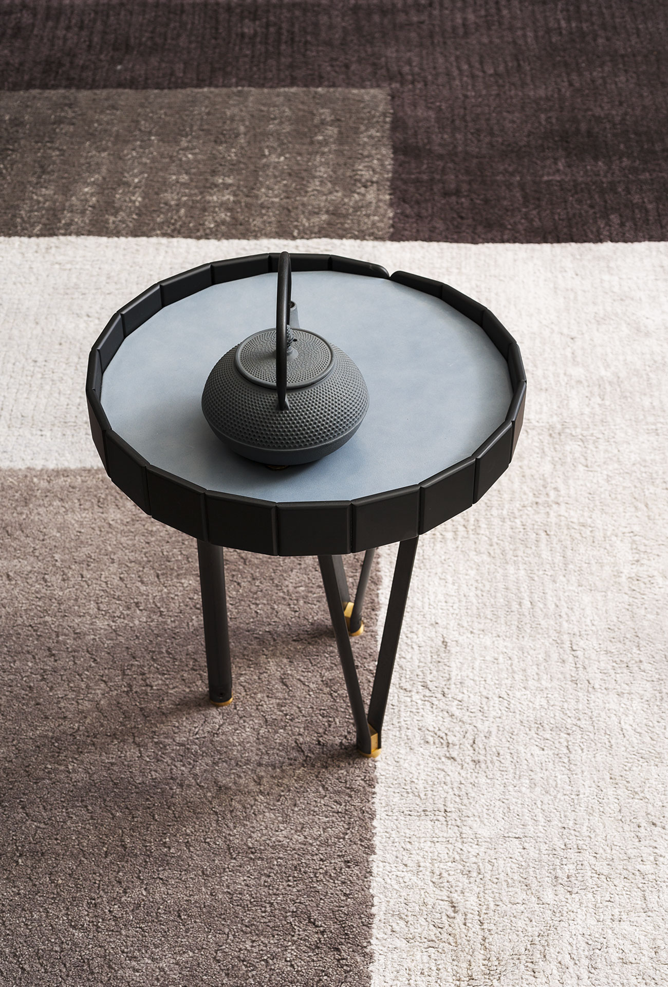 Baxter Журнальный столик Ninfea diam.42cm от Baxter — в интерьере