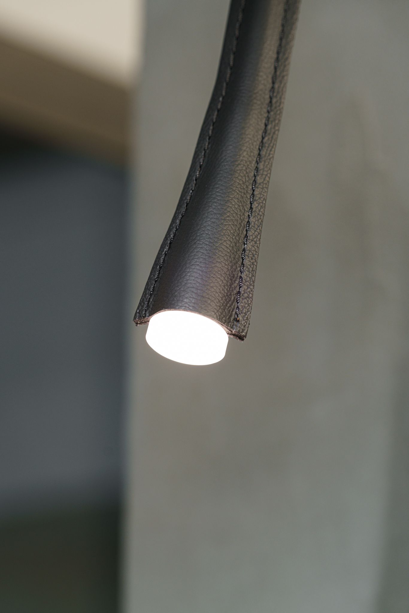 Contardi Бра Flexiled Ap black leather/satin nickel от Contardi — в интерьере