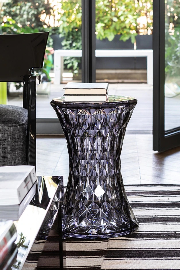 Kartell Табурет Stone chrome от Kartell — в интерьере