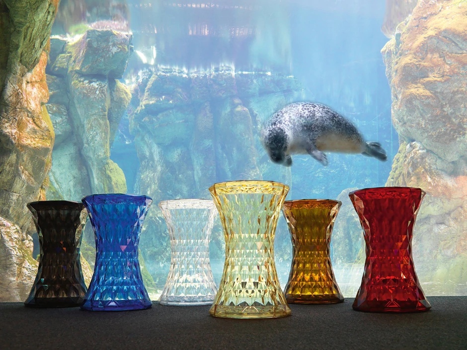 Kartell Табурет Stone chrome от Kartell — в интерьере