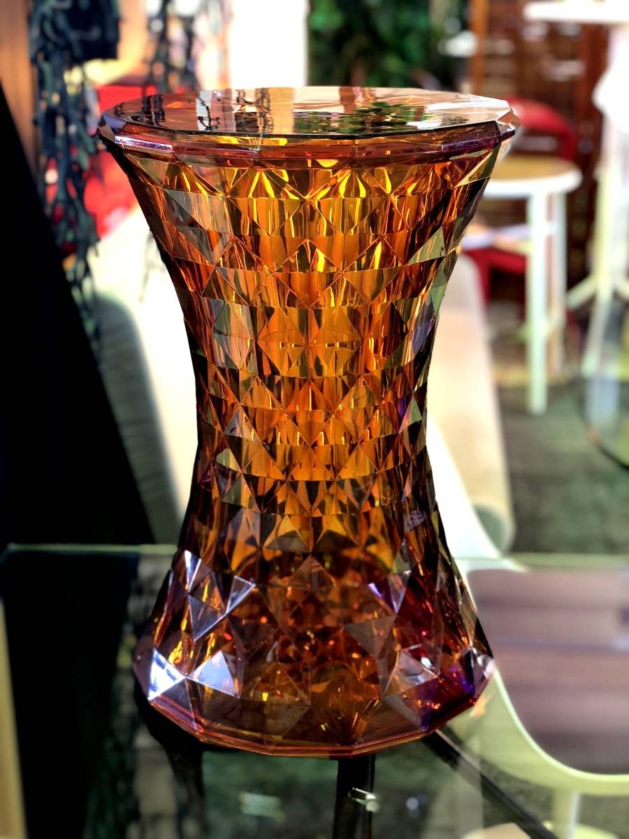 Kartell Табурет Stone chrome от Kartell — в интерьере