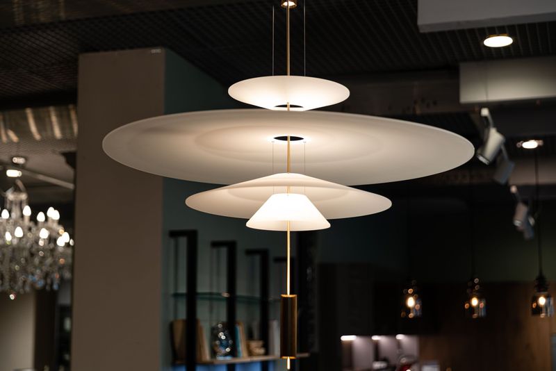 Vibia Люстра Flamingo 1550 Gold от Vibia — в интерьере