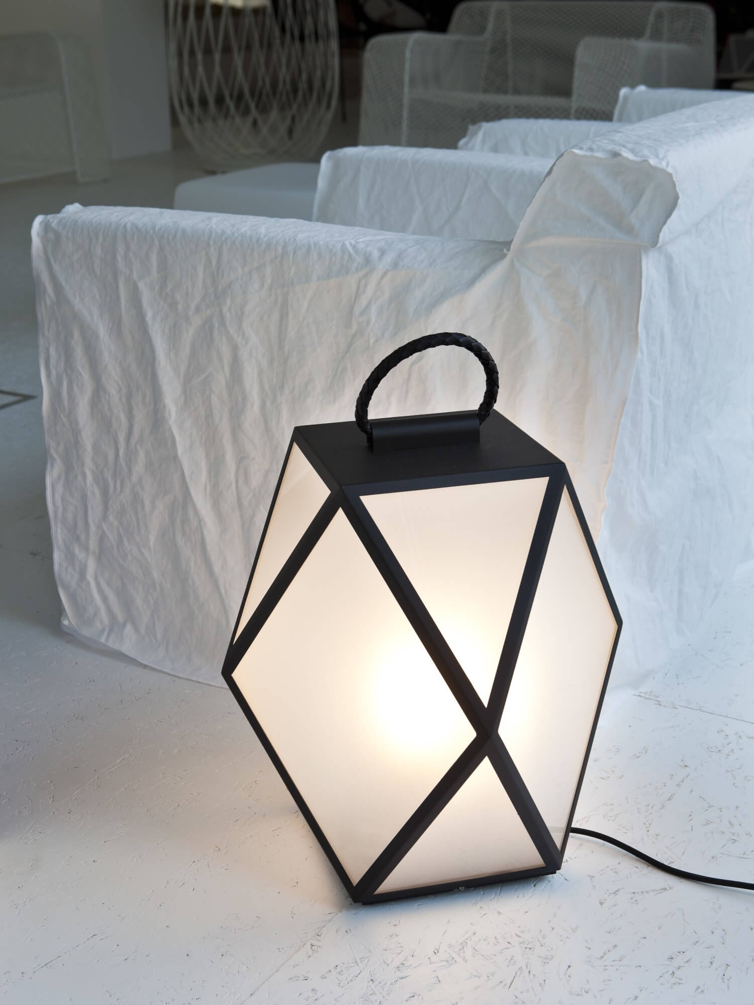 Contardi Садово-парковый светильник Muse Outdoor от Contardi — в интерьере