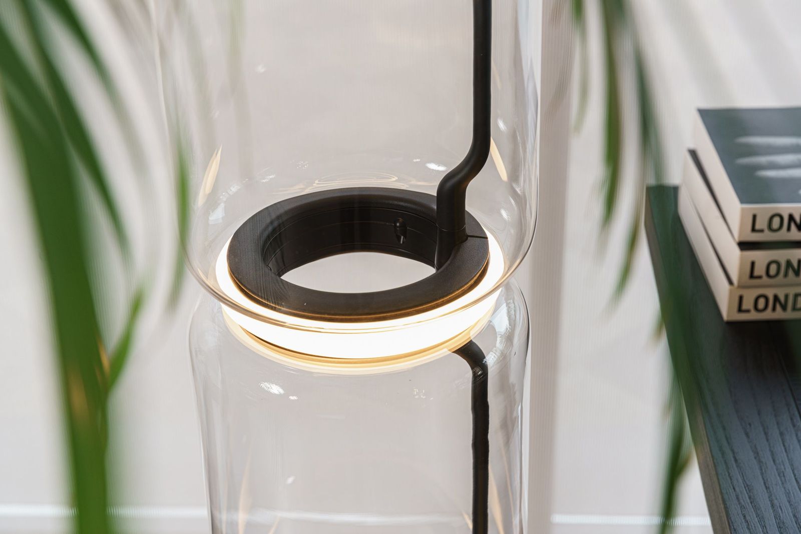 Flos Торшер Noctambule 4 High Cylinder Small Base от Flos — в интерьере