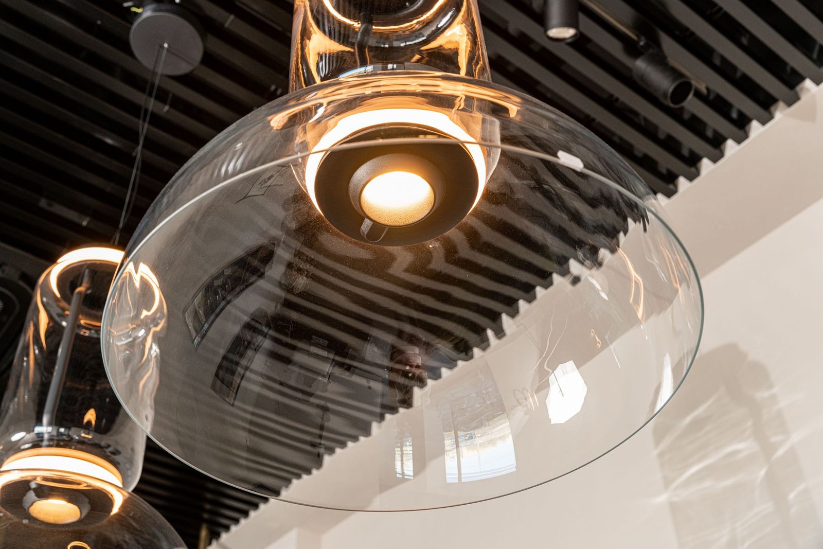Flos Подвесной светильник Noctambule Suspension Cylinder Bowl от Flos — в интерьере