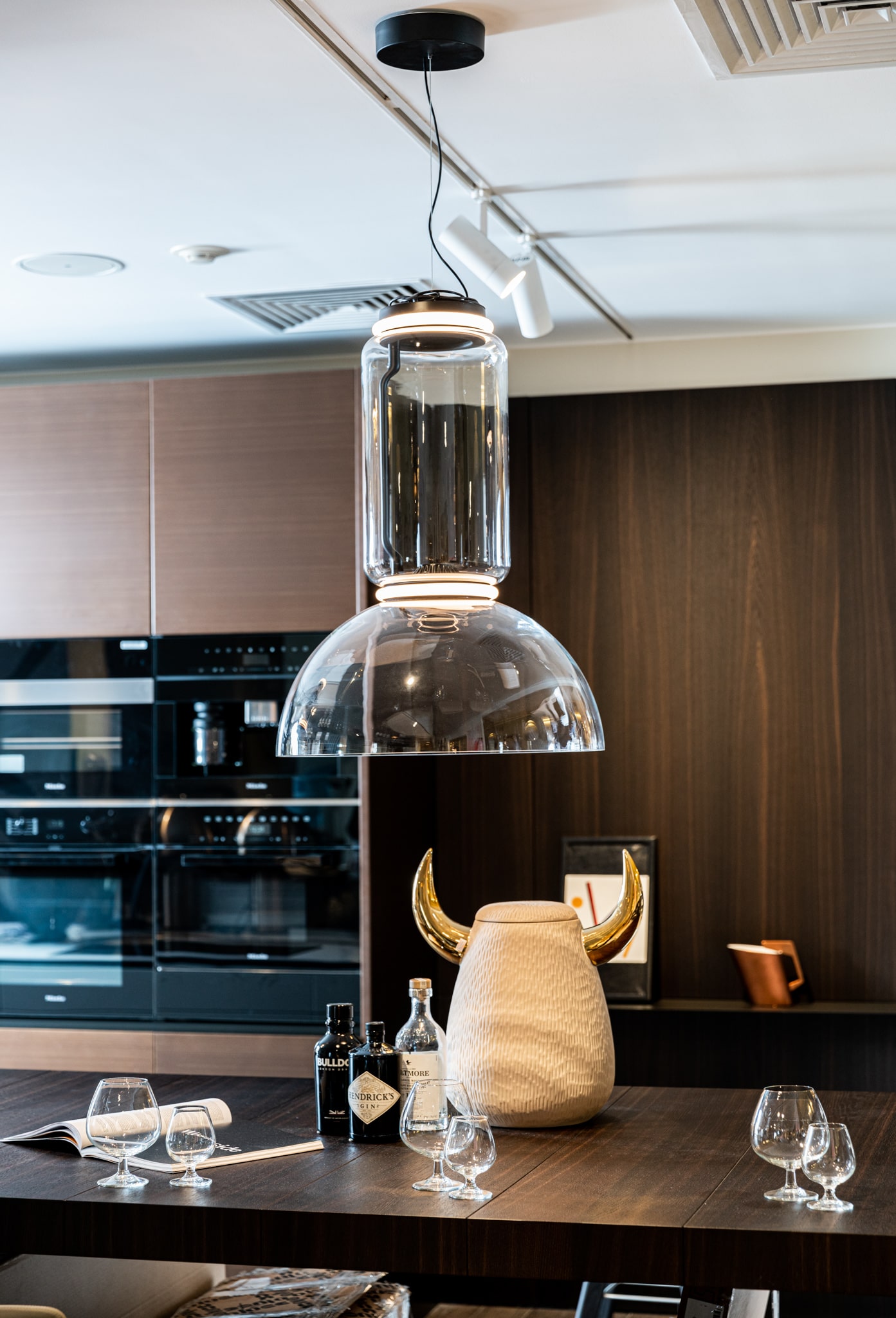 Flos Подвесной светильник Noctambule Suspension Cylinder Bowl от Flos — в интерьере