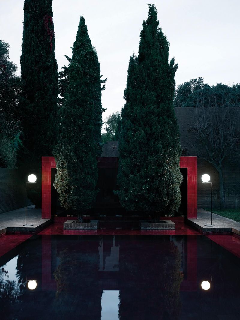 Flos Садово-парковый светильник IC Lights Floor Outdoor от Flos — в интерьере